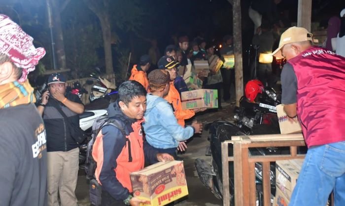 Bupati Sukabumi Instruksikan Penanganan Darurat Bencana Kebakaran Ciptamulya Bupati Sukabumi Instruksikan Penanganan Darurat Bencana Kebakaran Ciptamulya
