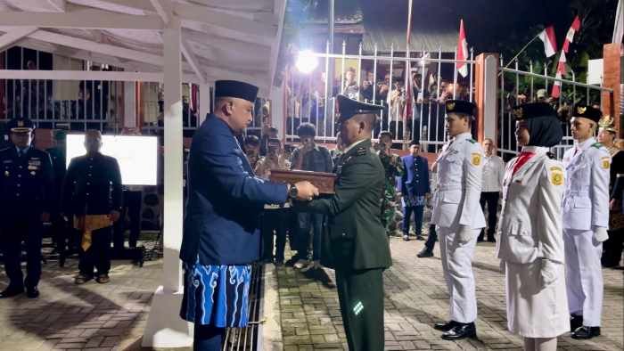 Rudy Susmanto Kobarkan Semangat Persatuan di Malasari Lewat Bendera Pusaka Rudy Susmanto Kobarkan Semangat Persatuan di Malasari Lewat Bendera Pusaka