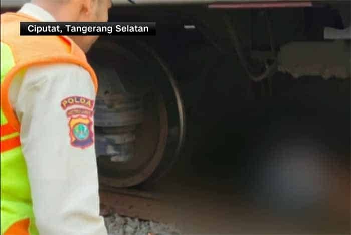 Siswi SMA Tewas Tertemper KRL di Stasiun Jurangmangu Siswi SMA Tewas Tertemper KRL di Stasiun Jurangmangu
