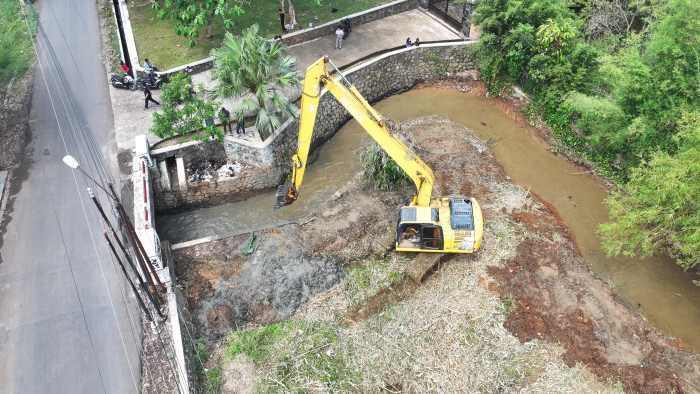 Normalisasi Sungai Cibeuteung, Langkah Strategis Pemkab Bogor Atasi Banjir Normalisasi Sungai Cibeuteung, Langkah Strategis Pemkab Bogor Atasi Banjir