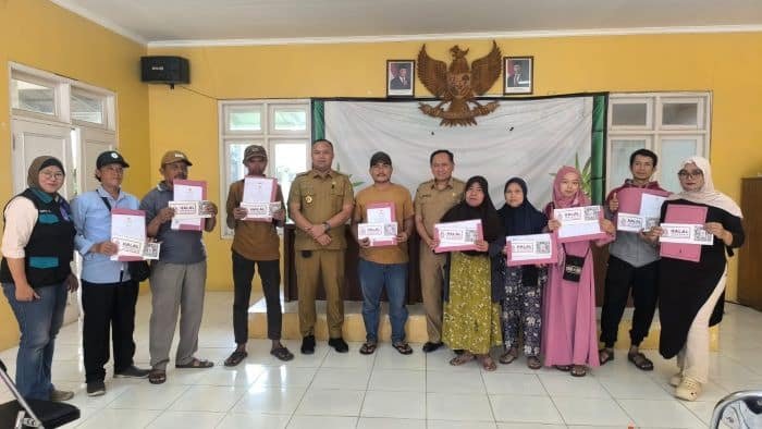 Pemkab Bogor Data UMKM Cijayanti: Tertib dan Tertata di Jalur Wisata Pemkab Bogor Data UMKM Cijayanti: Tertib dan Tertata di Jalur Wisata