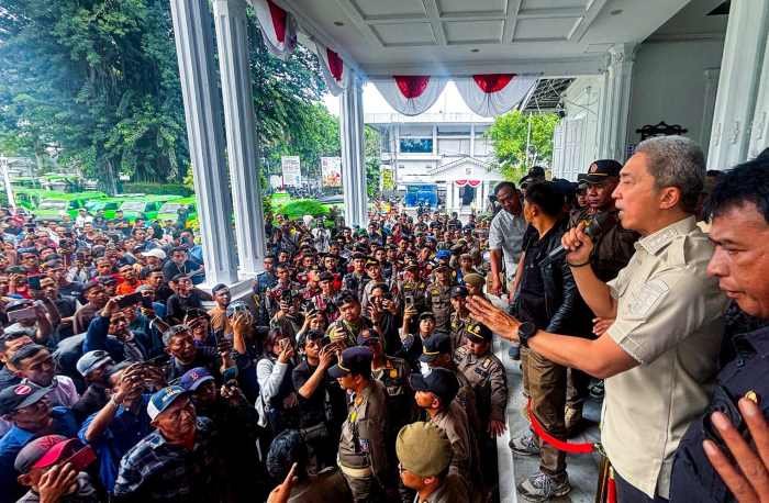 Dedie Rachim Jalin Dialog dengan Sopir Angkot, Wujudkan Bogor yang Tertib dan Nyaman Dedie Rachim Jalin Dialog dengan Sopir Angkot, Wujudkan Bogor yang Tertib dan Nyaman