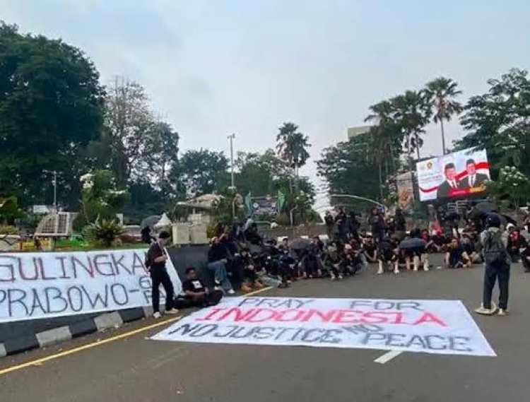 Mahasiswa Unpak Bogor Gelar Demo di Tugu Kujang, Suarakan 5 Tuntutan Utama