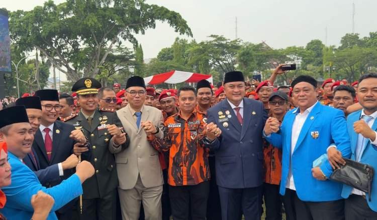 Semangat Sumpah Pemuda Bogor: Bupati Rudy Susmanto dan KNPI Bersatu Semangat Sumpah Pemuda Bogor: Bupati Rudy Susmanto dan KNPI Bersatu