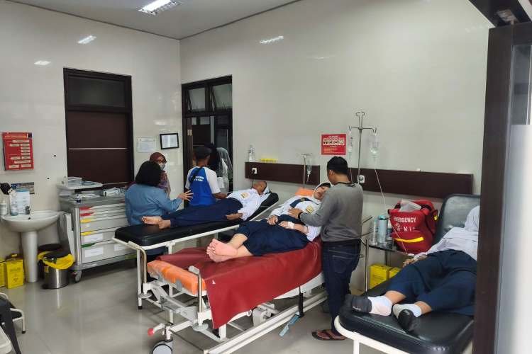 Investigasi Keracunan Massal MBG di Dramaga Bogor, SPPG Dramaga 4 Resmi Diberhentikan Sementara Investigasi Keracunan Massal MBG di Dramaga Bogor, SPPG Dramaga 4 Resmi Diberhentikan Sementara