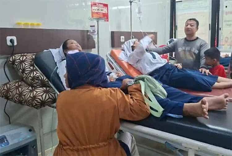 Korban Keracunan Makan Bergizi Gratis di Dramaga Melonjak hingga 489 Orang dari 3 SMP Korban Keracunan Makan Bergizi Gratis di Dramaga Melonjak hingga 489 Orang dari 3 SMP
