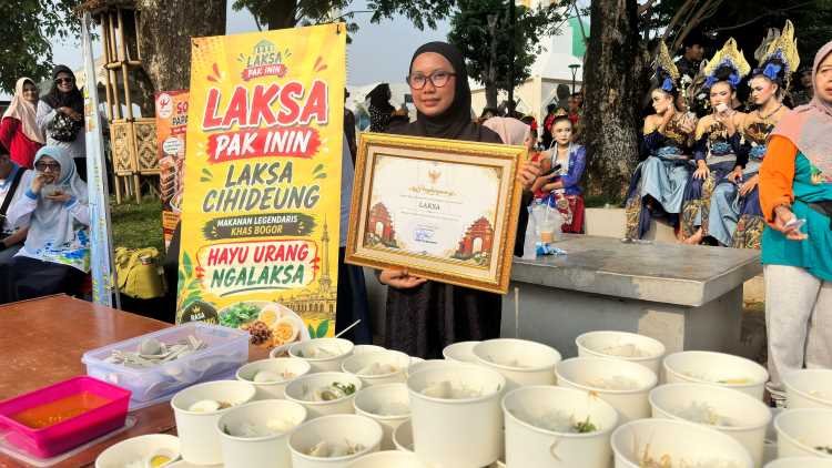 Laksa Pak Inin Cihideung Raih WBTb Nasional, Dorong Minat Gen Z Laksa Pak Inin Cihideung Raih WBTb Nasional, Dorong Minat Gen Z