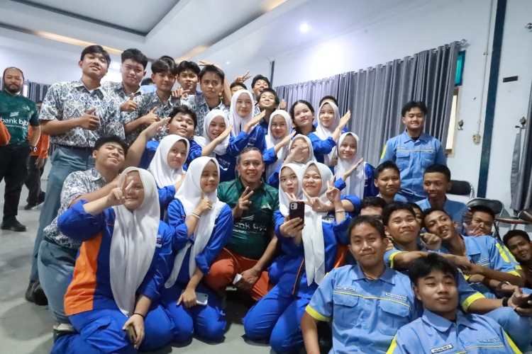 Peluang Kerja PSEL Bantargebang: 1.000 Lowongan untuk Lulusan SMK Peluang Kerja PSEL Bantargebang: 1.000 Lowongan untuk Lulusan SMK